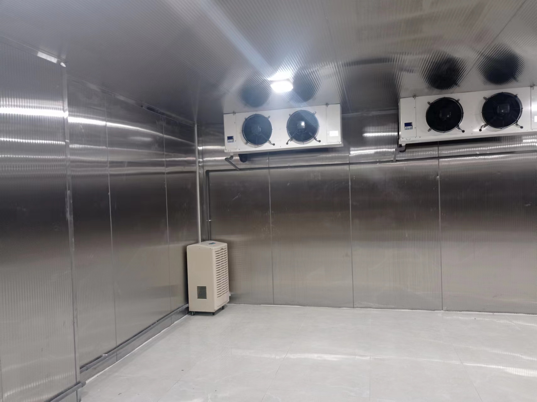 醫(yī)藥冷庫(kù)建造多少錢一個(gè)平方？/影響醫(yī)藥冷庫(kù)造價(jià)因素(圖2)